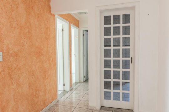 Corredor de apartamento para alugar com 2 quartos, 57m² em Itaquera, São Paulo