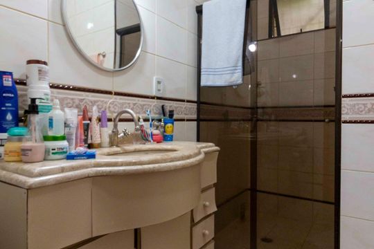 Banheiro Corredor de casa à venda com 3 quartos, 160m² em Vila Buenos Aires, São Paulo