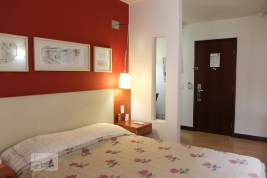 Quarto de apartamento à venda com 1 quarto, 40m² em Asa Norte, Brasília