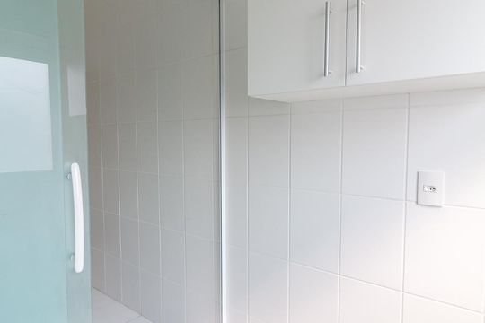 Área de serviço de apartamento para alugar com 2 quartos, 54m² em Jardim Flor da Montanha, Guarulhos
