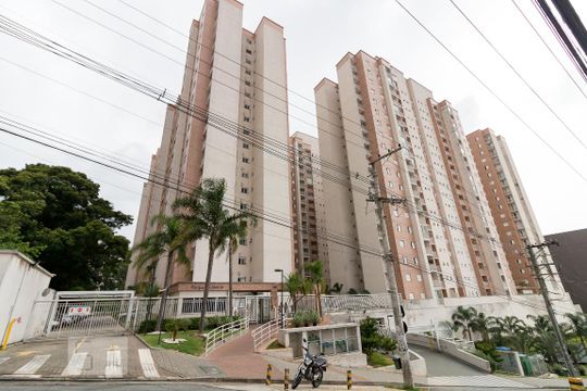 Fachada do condomínio de apartamento para alugar com 2 quartos, 54m² em Jardim Flor da Montanha, Guarulhos