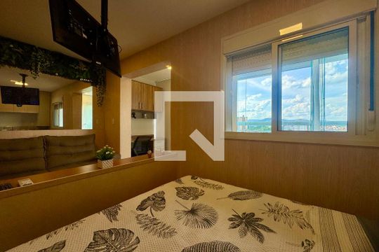 Quarto de kitnet/studio para alugar com 1 quarto, 31m² em Centro, Guarulhos