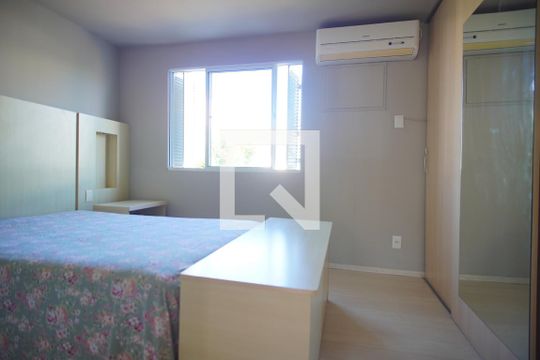 Quarto 2 - Demi-Suíte de casa de condomínio para alugar com 3 quartos, 79m² em Humaitá, Porto Alegre