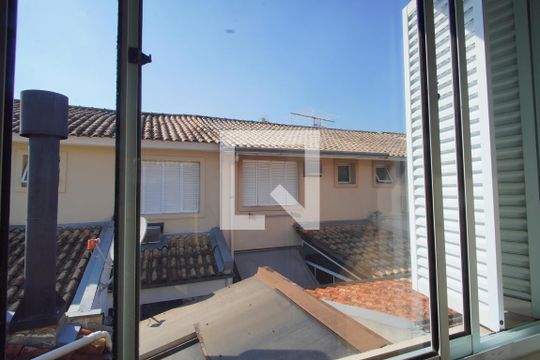Quarto 3 - Vista de casa de condomínio à venda com 3 quartos, 79m² em Humaitá, Porto Alegre