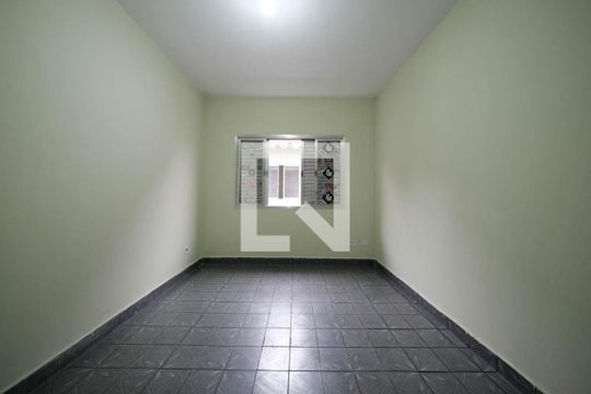 Suíte 3 de casa para alugar com 3 quartos, 200m² em Vila Euthalia, São Paulo
