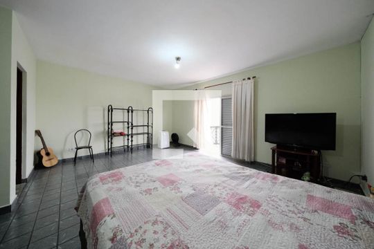 Suíte 1 de casa à venda com 3 quartos, 200m² em Vila Euthalia, São Paulo