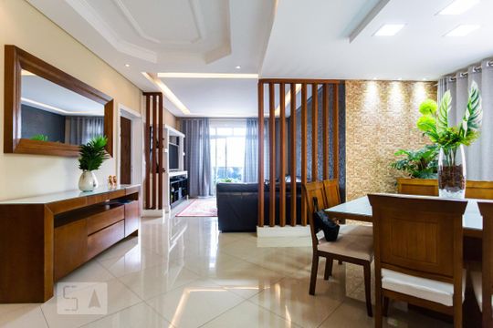 Sala de Jantar de casa à venda com 4 quartos, 320m² em Cidade São Francisco, São Paulo