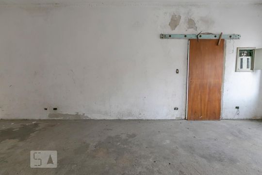 Sala de casa à venda com 3 quartos, 240m² em Parque São Domingos, São Paulo