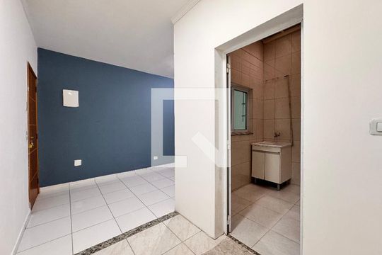 Cozinha de apartamento para alugar com 2 quartos, 55m² em Jardim Silvana, Santo André