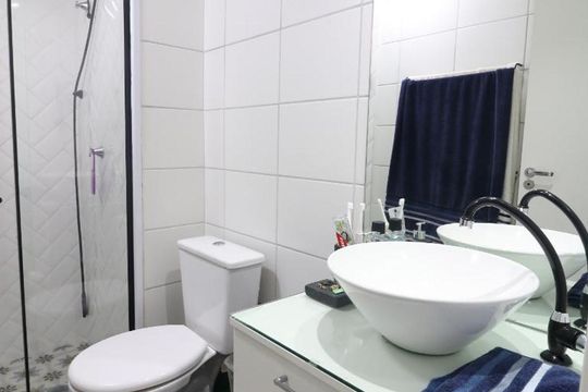 Banheiro de apartamento à venda com 2 quartos, 34m² em Vila Buarque, São Paulo