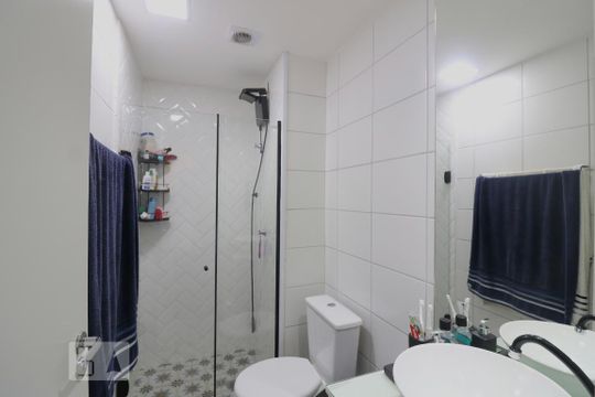 Banheiro de apartamento à venda com 2 quartos, 34m² em Vila Buarque, São Paulo