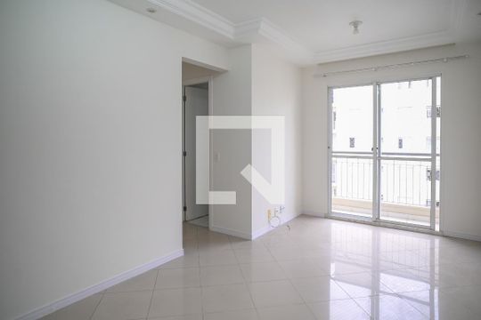 Sala de apartamento para alugar com 2 quartos, 48m² em Vila Firmiano Pinto, São Paulo