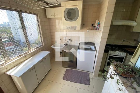 Área de Serviço de apartamento para alugar com 2 quartos, 85m² em Santo Amaro, São Paulo