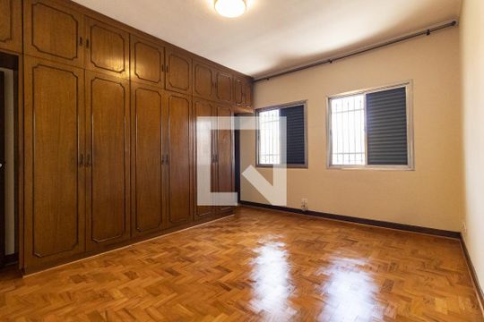 Suíte de casa à venda com 3 quartos, 200m² em Sacomã, São Paulo