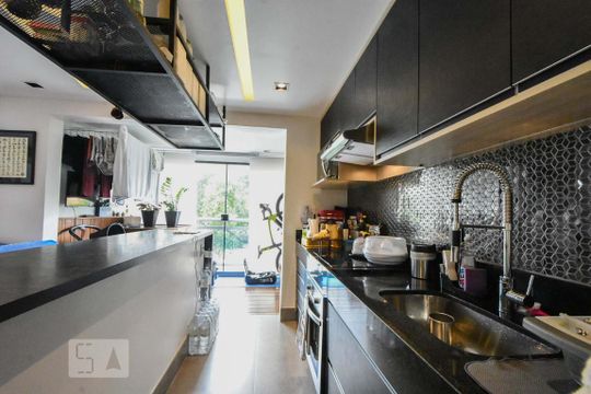 Cozinha de apartamento à venda com 1 quarto, 56m² em Cidade Monções, São Paulo