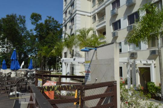 Área comum - Piscina de apartamento para alugar com 3 quartos, 70m² em Barreto, Niterói
