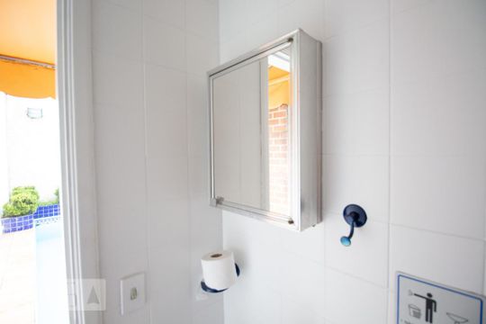 Banheiro de Serviço de casa à venda com 4 quartos, 387m² em Planalto Paulista, São Paulo