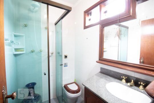Banheiro de casa à venda com 4 quartos, 387m² em Planalto Paulista, São Paulo