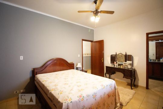 Quarto de casa à venda com 4 quartos, 387m² em Planalto Paulista, São Paulo