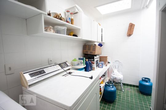 Lavanderia de casa à venda com 4 quartos, 387m² em Planalto Paulista, São Paulo