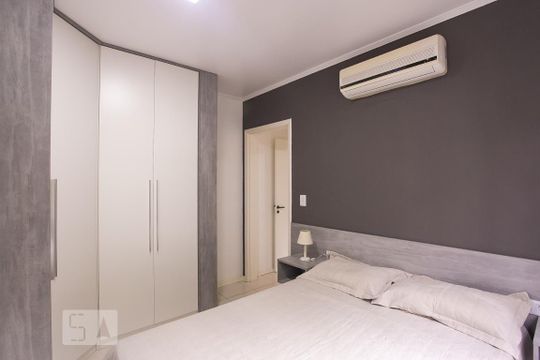 Quarto de apartamento para alugar com 1 quarto, 40m² em Jardim Botânico, Porto Alegre