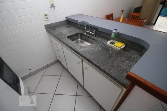 Cozinha de apartamento para alugar com 2 quartos, 94m² em Flamengo, Rio de Janeiro
