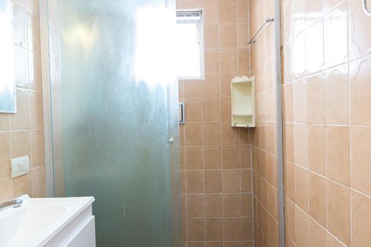 Banheiro de apartamento à venda com 2 quartos, 68m² em Vila Lageado, São Paulo