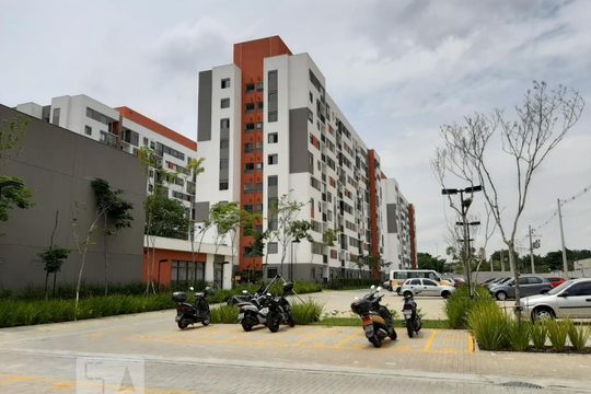 Fachada dos Prédios de apartamento para alugar com 2 quartos, 46m² em Usina Piratininga, São Paulo