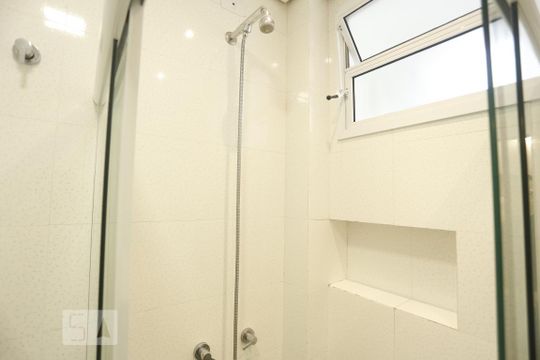 Banheiro de apartamento para alugar com 3 quartos, 100m² em Bela Vista, São Paulo