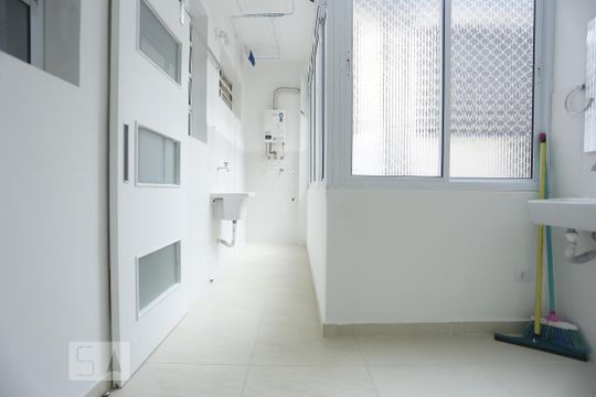 Area de Serviços de apartamento para alugar com 3 quartos, 100m² em Bela Vista, São Paulo