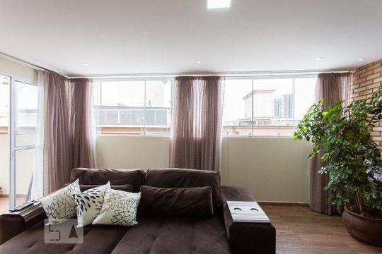 Sala de Tv de apartamento à venda com 2 quartos, 122m² em Vila Carrão, São Paulo