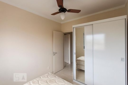Dormitório de apartamento à venda com 2 quartos, 80m² em Cidade Baixa, Porto Alegre