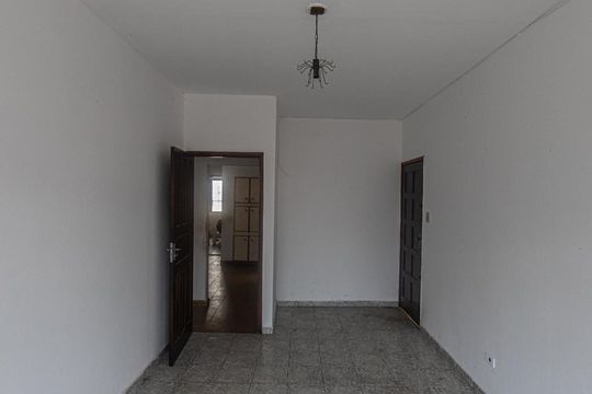 Sala de casa à venda com 3 quartos, 184m² em Vila Santo Estevão, São Paulo