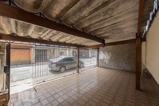Garagem de casa à venda com 3 quartos, 184m² em Vila Santo Estevão, São Paulo