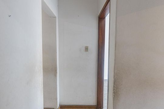 Corredor de casa à venda com 3 quartos, 184m² em Vila Santo Estevão, São Paulo