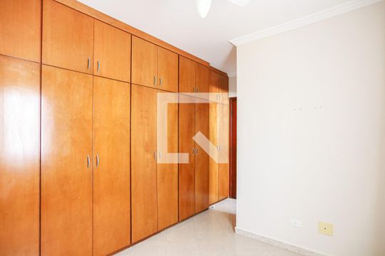 Suíte de apartamento para alugar com 3 quartos, 101m² em Centro, Osasco
