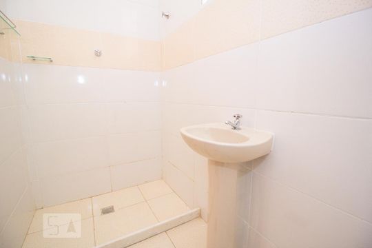 Banheiro 1 de casa para alugar com 3 quartos, 440m² em Abolição, Rio de Janeiro