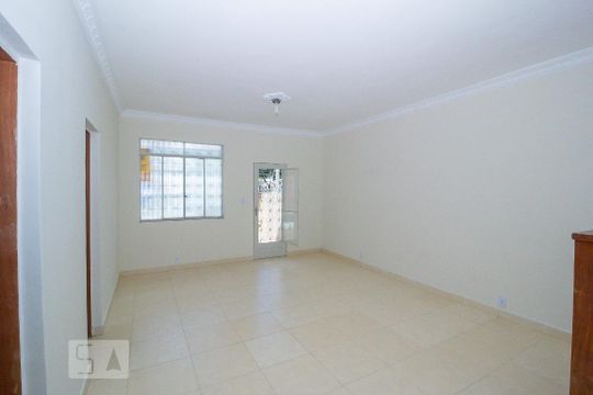 Sala de casa para alugar com 3 quartos, 440m² em Abolição, Rio de Janeiro