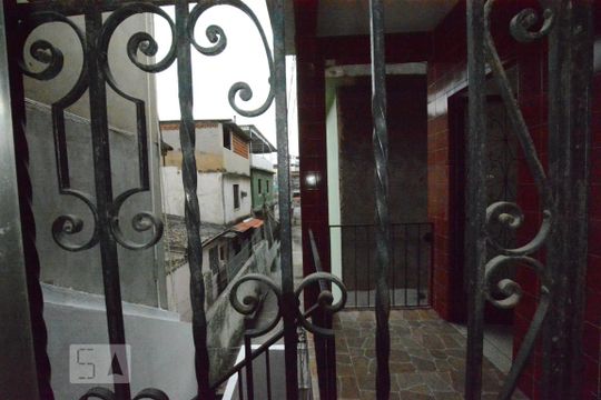 Vista do Quarto 1 de casa para alugar com 1 quarto, 40m² em Braz de Pina, Rio de Janeiro