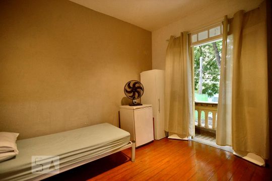Casa à venda com 5 quartos, 300m² em Vila Romana, São Paulo