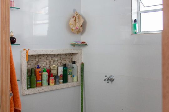 Banheiro de casa à venda com 2 quartos, 242m² em Pompeia, São Paulo