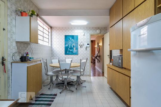 Cozinha de casa à venda com 3 quartos, 199m² em Indianópolis, São Paulo