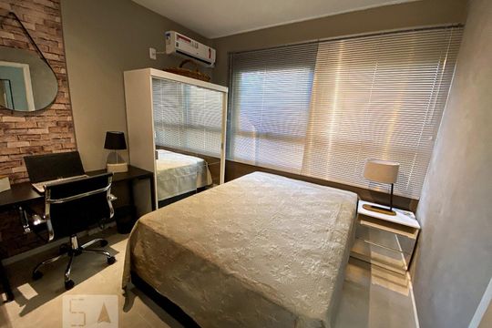 Dormitório de kitnet/studio para alugar com 1 quarto, 24m² em Rio Branco, Novo Hamburgo