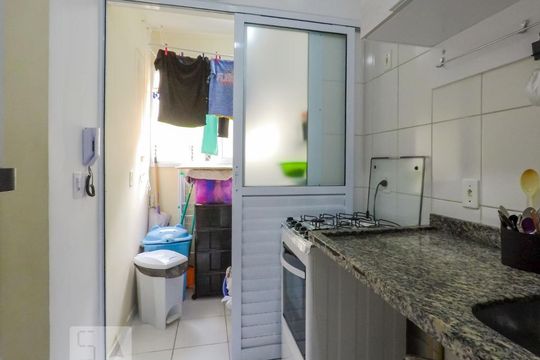 Cozinha de apartamento à venda com 2 quartos, 50m² em Jardim Maria Estela, São Paulo
