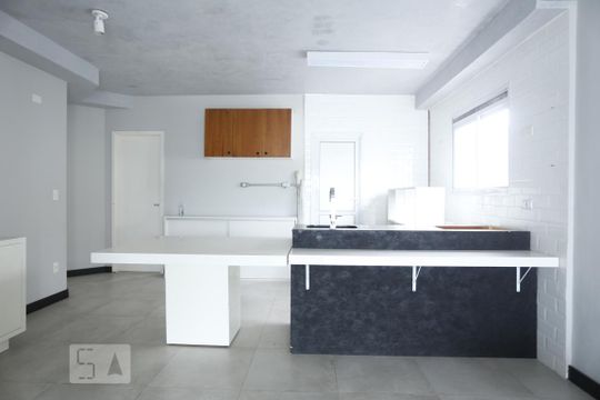 Cozinha de apartamento para alugar com 1 quarto, 89m² em Consolação, São Paulo
