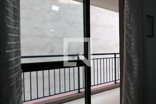 Varanda de kitnet/studio para alugar com 1 quarto, 25m² em Centro Histórico de São Paulo, São Paulo