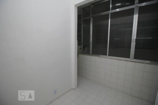 Quarto de Serviço de apartamento à venda com 2 quartos, 61m² em Centro, Rio de Janeiro