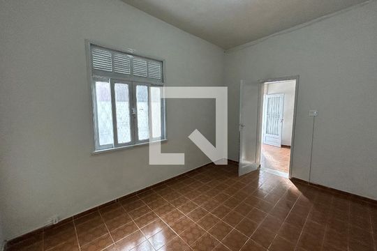 Quarto 1 de casa para alugar com 2 quartos, 75m² em Piedade, Rio de Janeiro