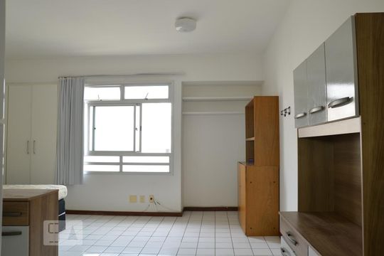 Kitnet/Studio para alugar com 1 quarto, 28m² em Asa Norte, Brasília
