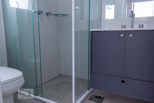 Banheiro da Suíte de kitnet/studio à venda com 1 quarto, 39m² em Vila Mariana, São Paulo